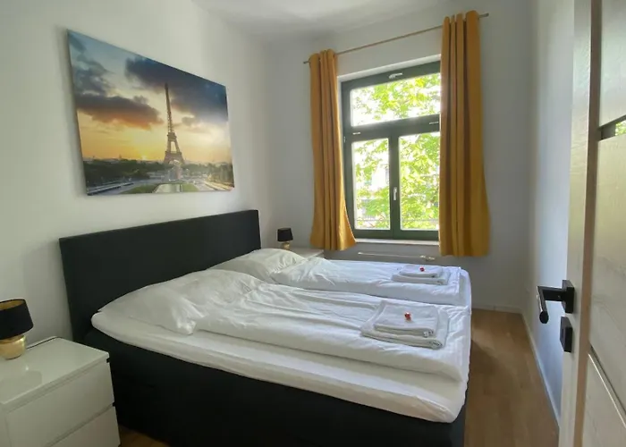 Chez Amis Arena Apartman